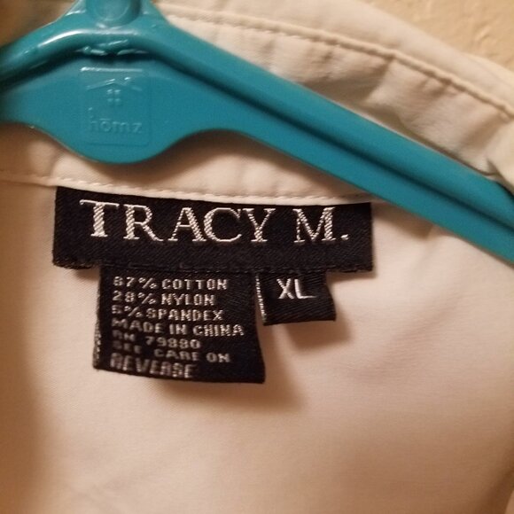 Stretchy White Button-up - Picture 4 of 4